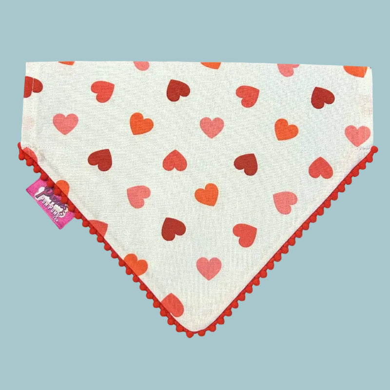 Bandana à Glissière pour chien fait main avec Cœurs et liseré pompons Rouge
